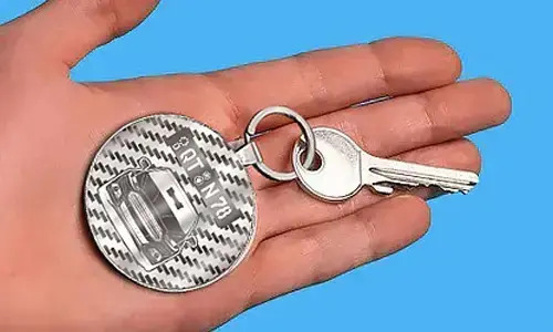 gallery-keychain-round-with-engraving-2