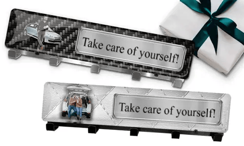 Kleštička na klíče s fotkou přítele a státní značkou