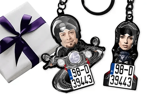 Personalised motorcycle keychain with photo of lovely couple