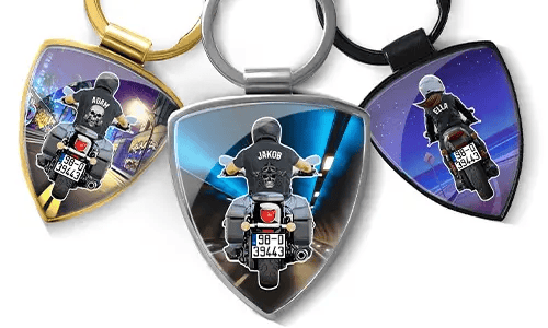 Portachiavi scudo con banda di motociclisti
