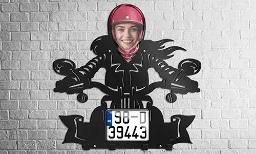 gallery-keyholder-wall-motorcycle-rider-skeleton-face-license-plate-and-text-printed-1