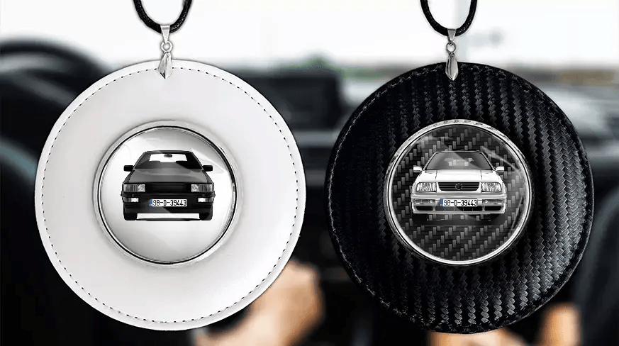 Car mirror chain with photo